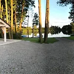 Pod Jesionem Nad Jeziorem *