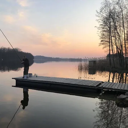 Pod Jesionem Nad Jeziorem Hébergement de vacances Slawianowo