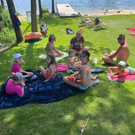 Pod Jesionem Nad Jeziorem *