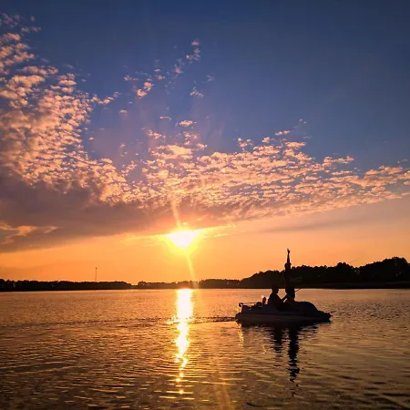 Pod Jesionem Nad Jeziorem * Slawianowo