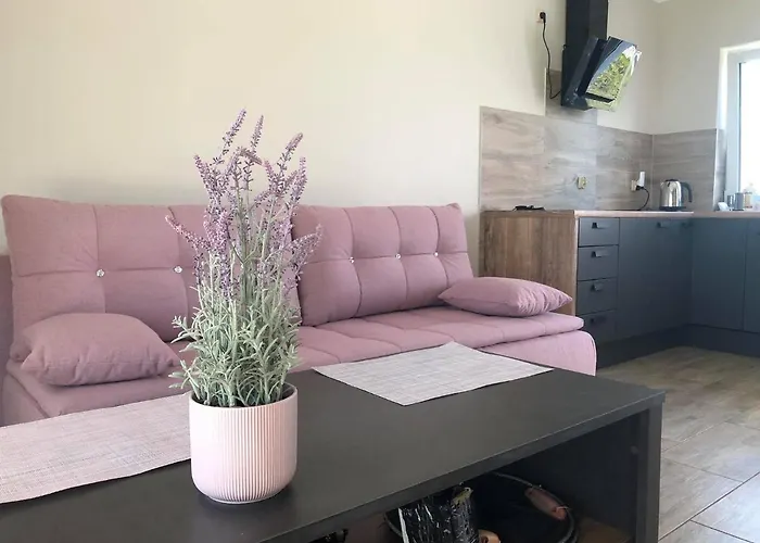 Pod Jesionem Nad Jeziorem