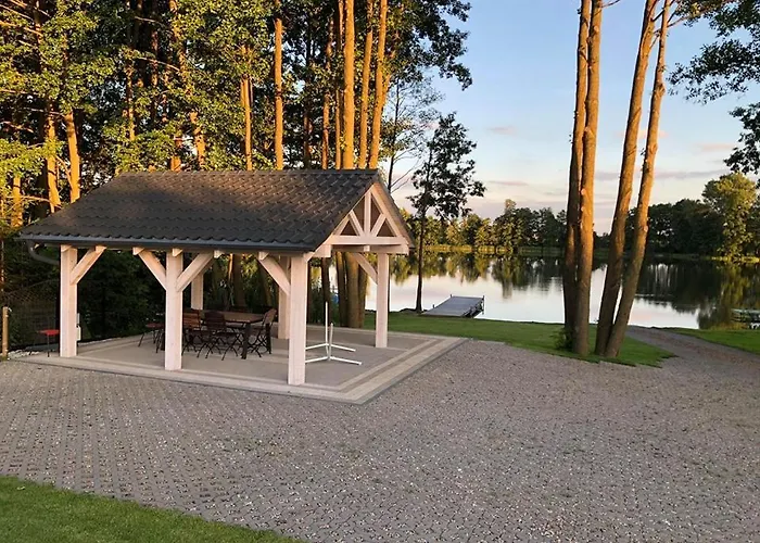 Pod Jesionem Nad Jeziorem