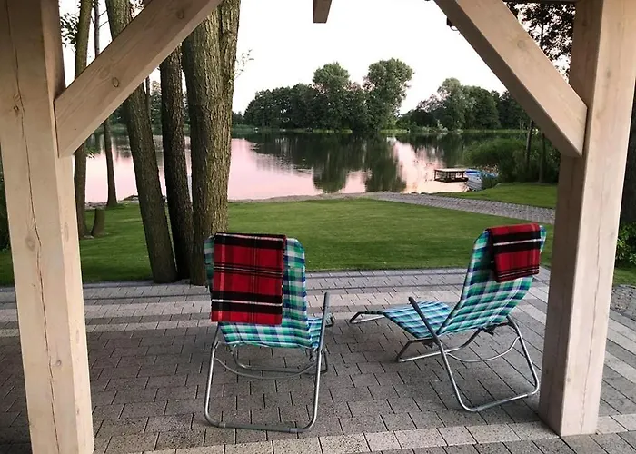 Pod Jesionem Nad Jeziorem Slawianowo