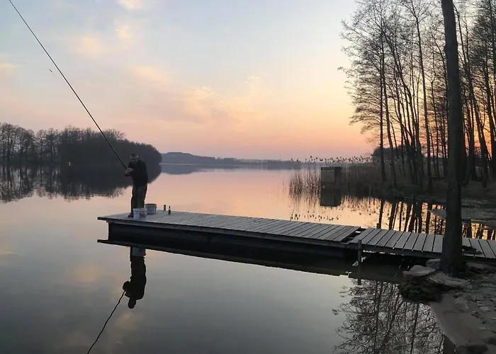 Pod Jesionem Nad Jeziorem בית נופש Slawianowo