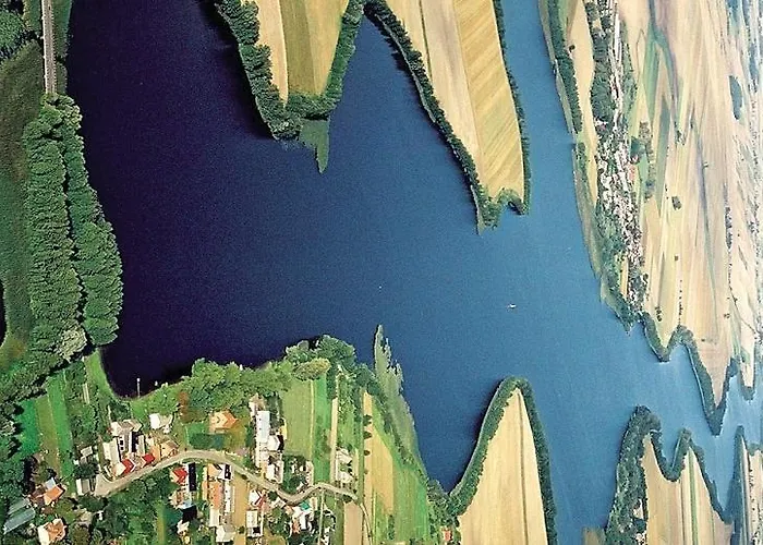 Pod Jesionem Nad Jeziorem Slawianowo