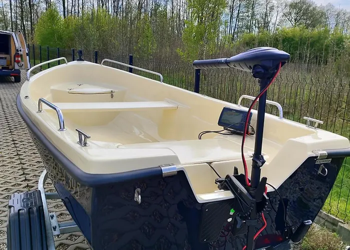 Pod Jesionem Nad Jeziorem *